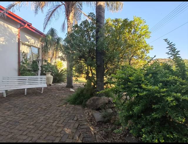 4 BEDROOM HOUSE FOR SALE IN OVERKRUIN